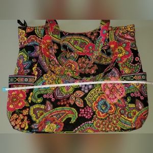 Vera Bradley zippered Tote 'Symphony in Hue' floral pattern.